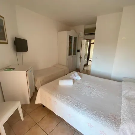 Palau City Hotel Otel